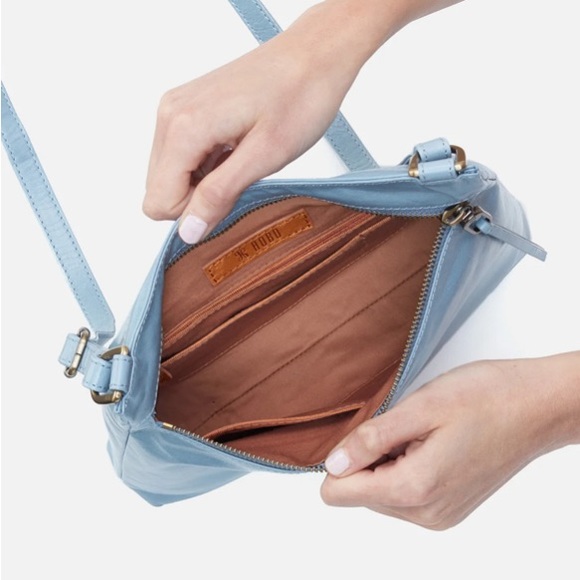 Cambel Crossbody Cornflower - Picture 3 of 3